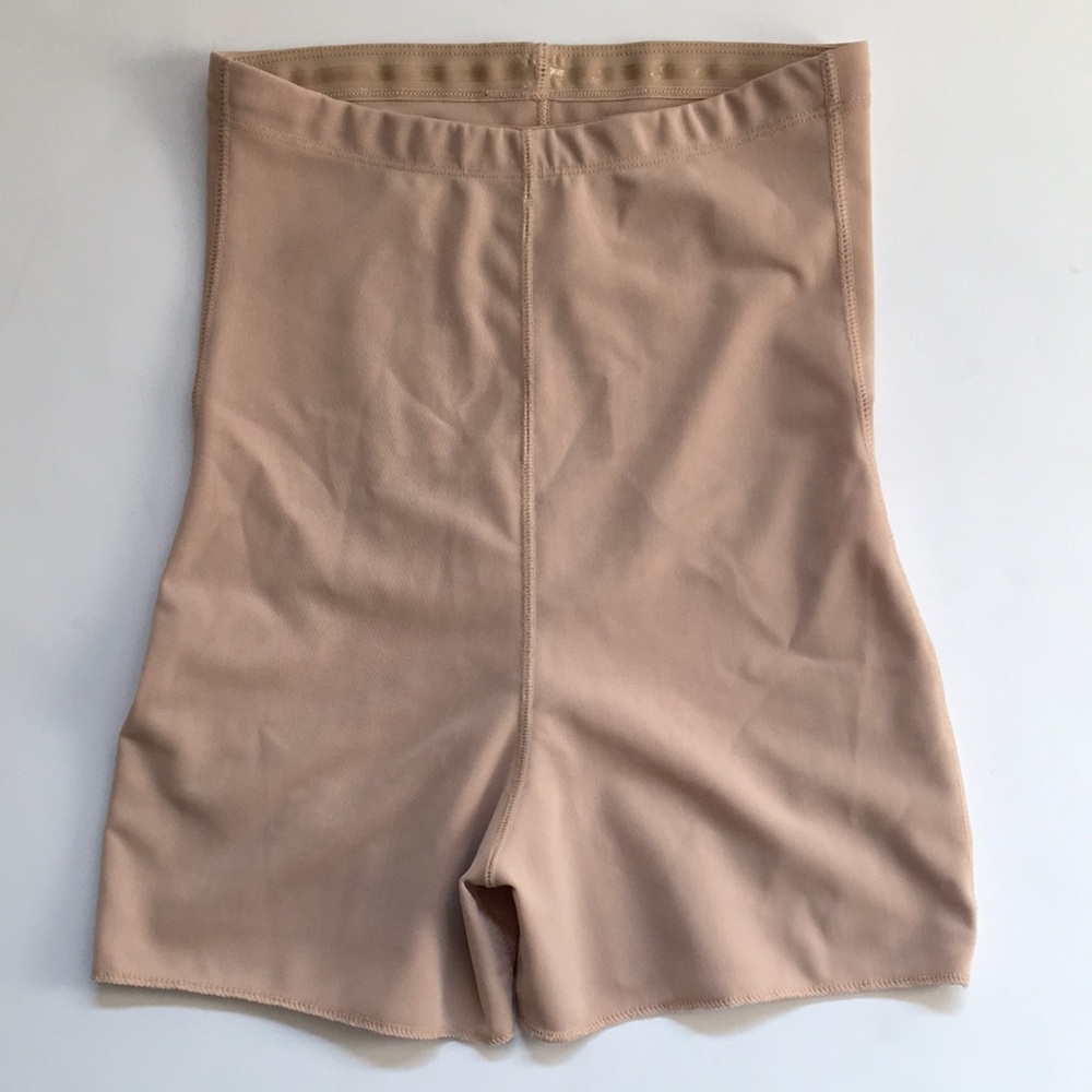 Nude Shapewear Shorts Medium NWOT